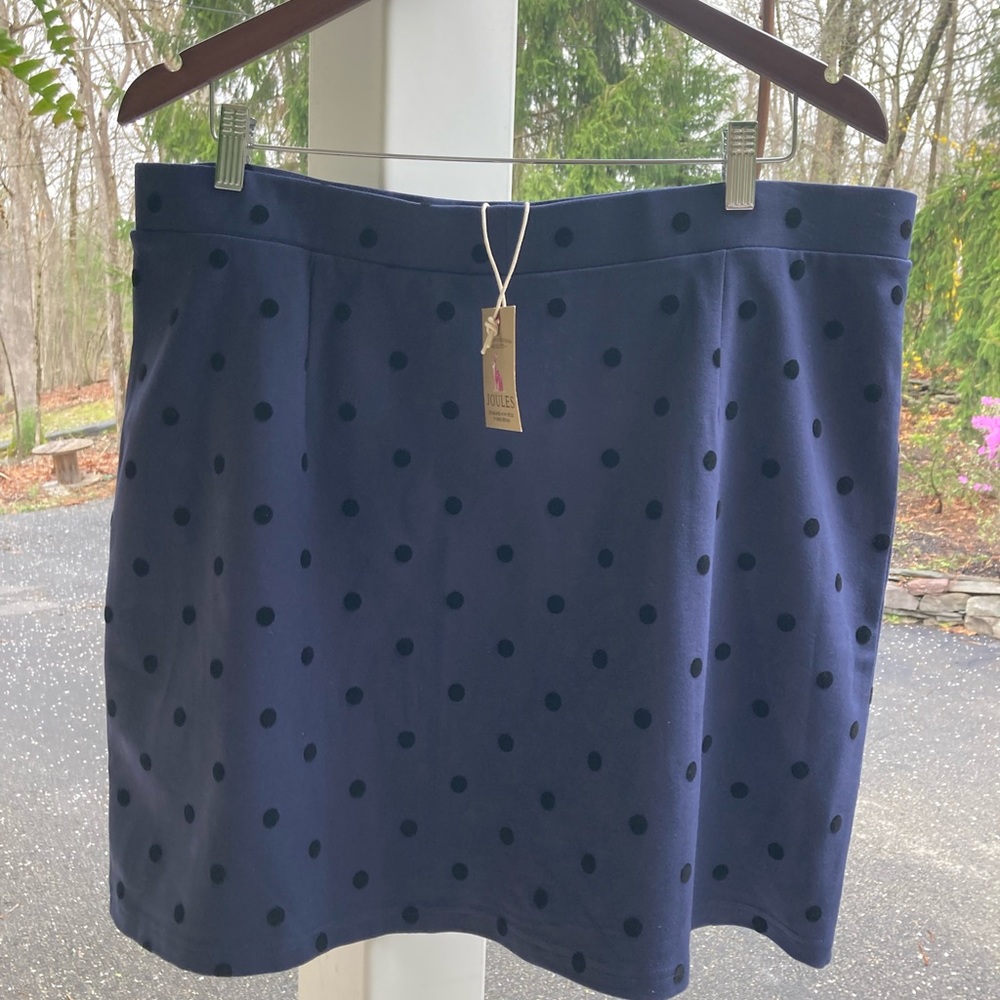 LAST CALL going out of business!
polka dot above knee straight skirt size 14 NWT - Picture 2 of 16